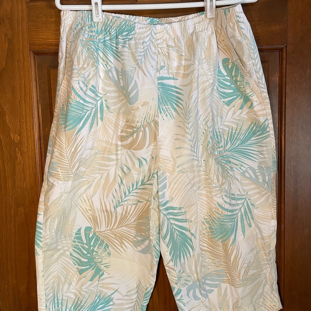 Blair Size 18P Tropical Capris